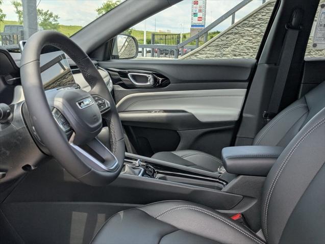 new 2025 Jeep Compass car, priced at $35,085