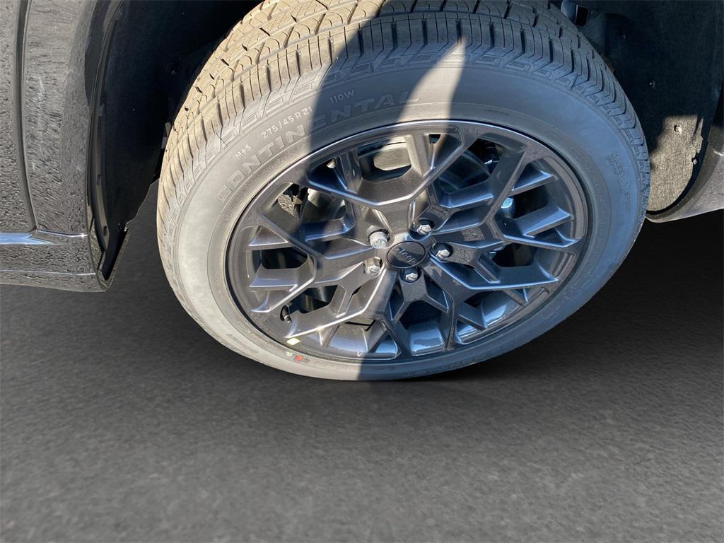 new 2025 Jeep Grand Cherokee L car, priced at $66,580