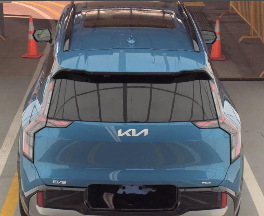 used 2024 Kia EV9 car, priced at $40,995