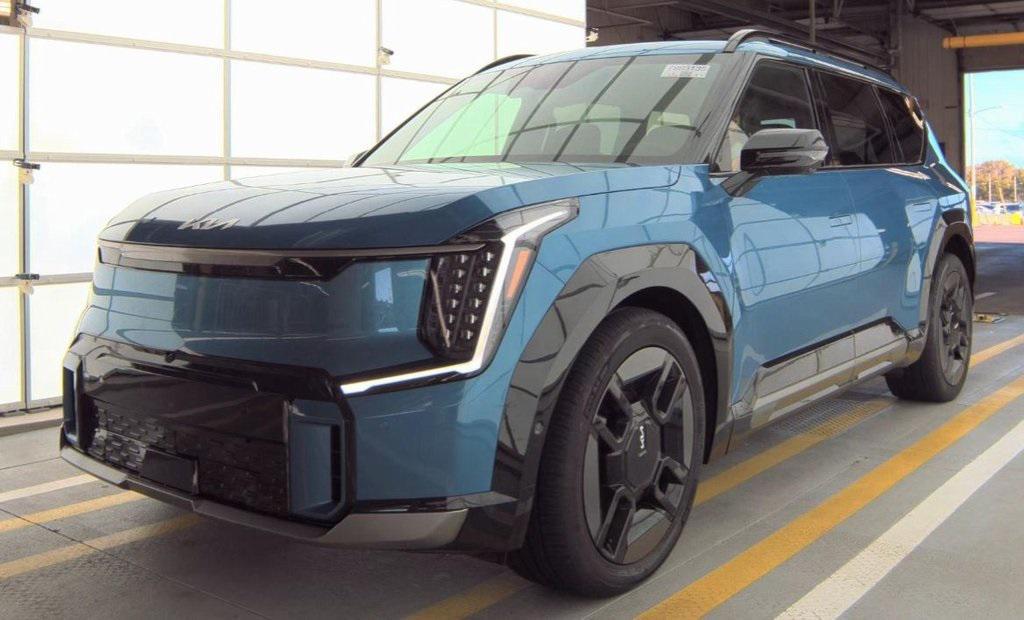 used 2024 Kia EV9 car, priced at $40,995