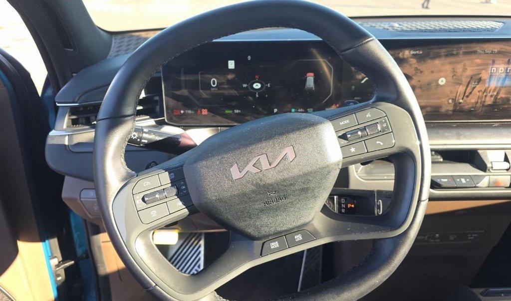 used 2024 Kia EV9 car, priced at $40,995