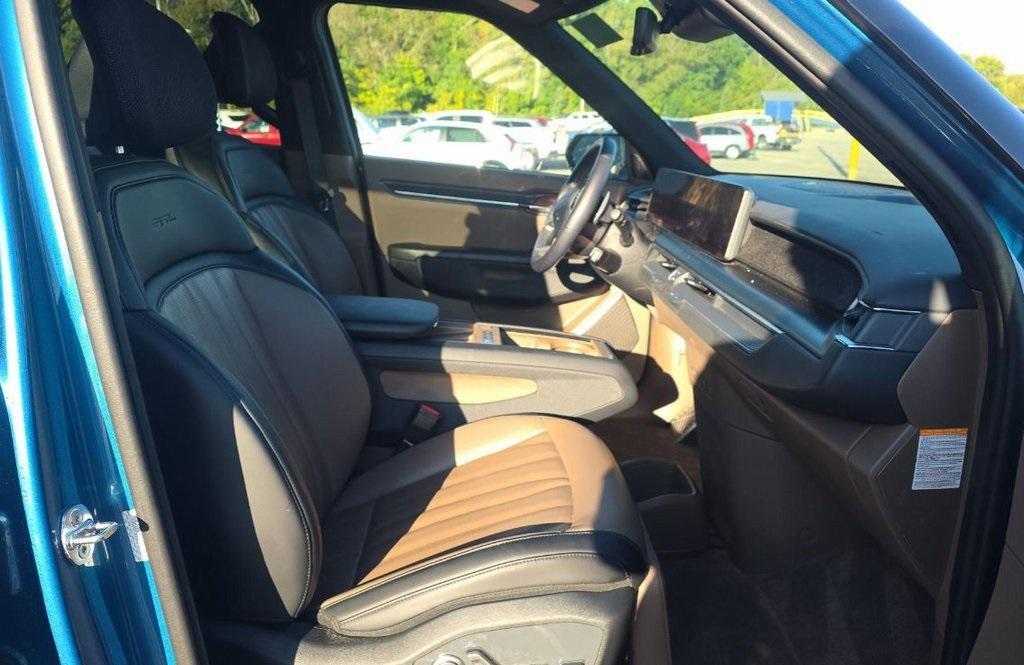 used 2024 Kia EV9 car, priced at $40,995