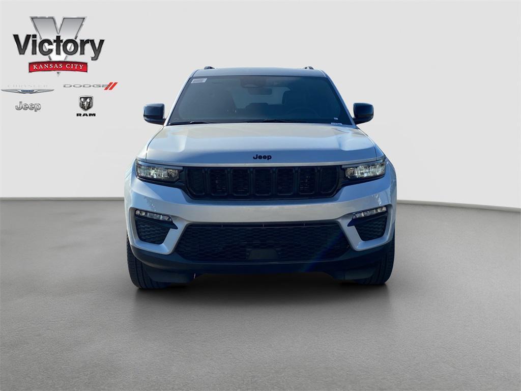 new 2025 Jeep Grand Cherokee car, priced at $50,220