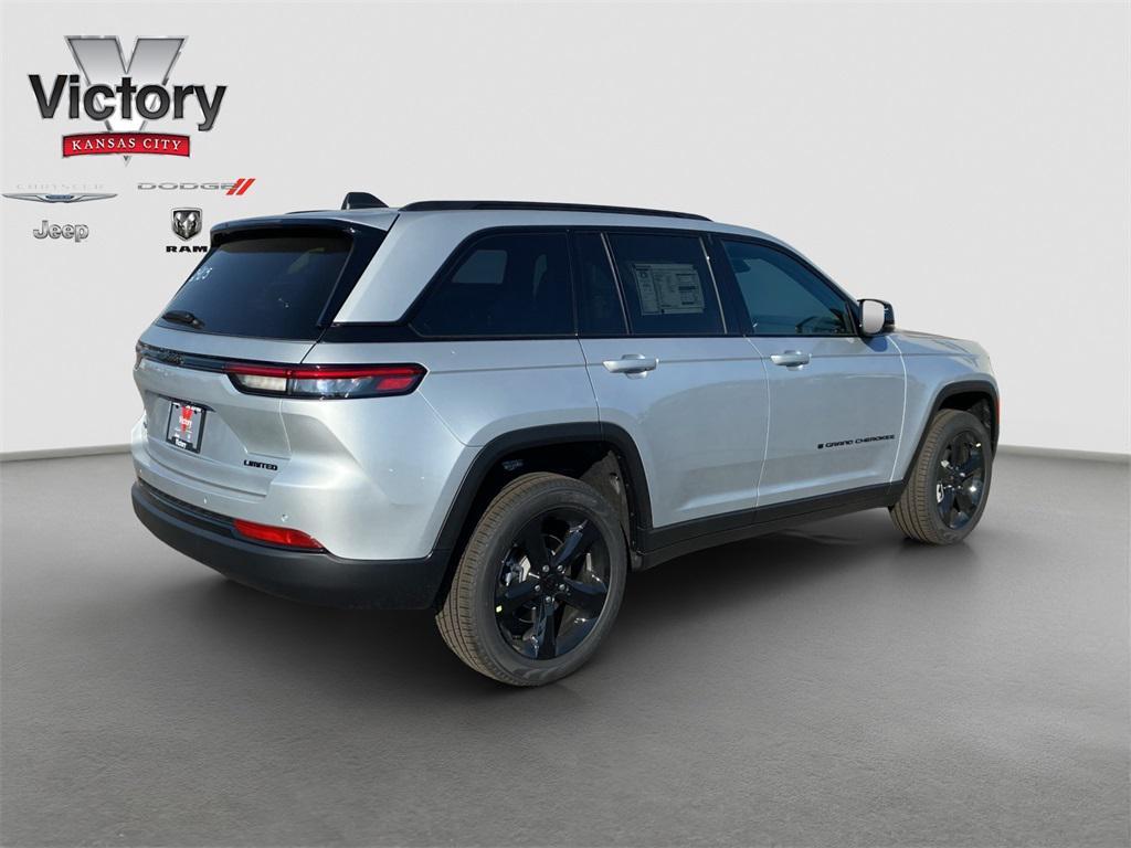 new 2025 Jeep Grand Cherokee car, priced at $50,220