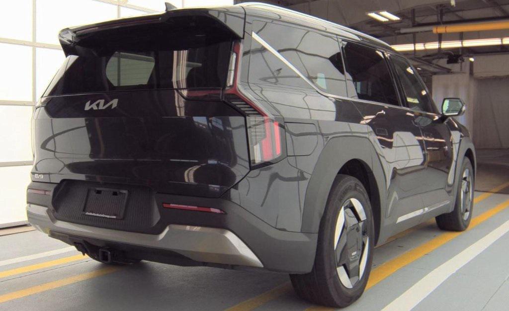 used 2025 Kia EV9 car, priced at $37,995