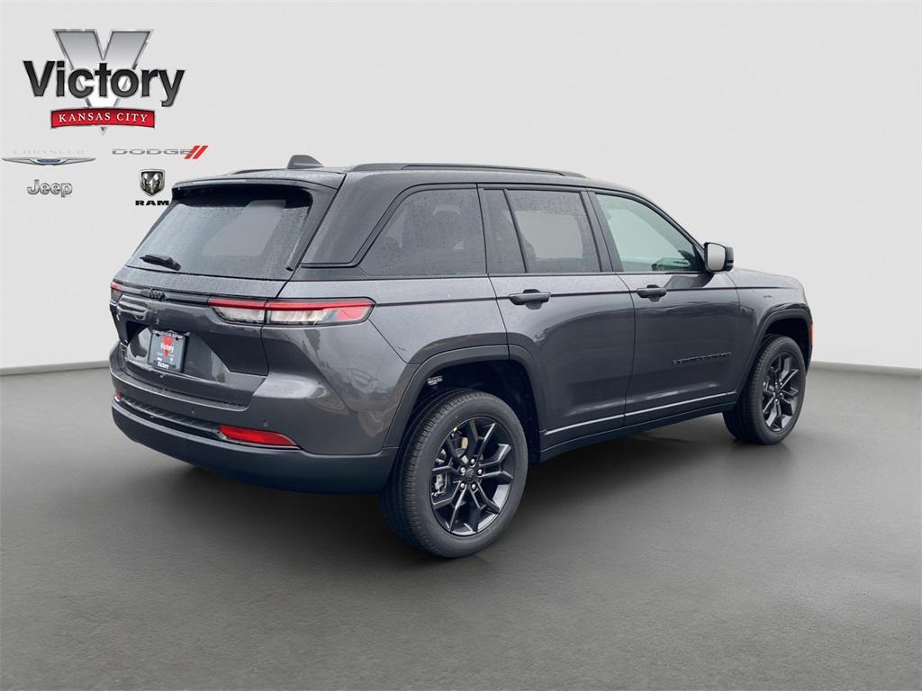 new 2025 Jeep Grand Cherokee car, priced at $53,735