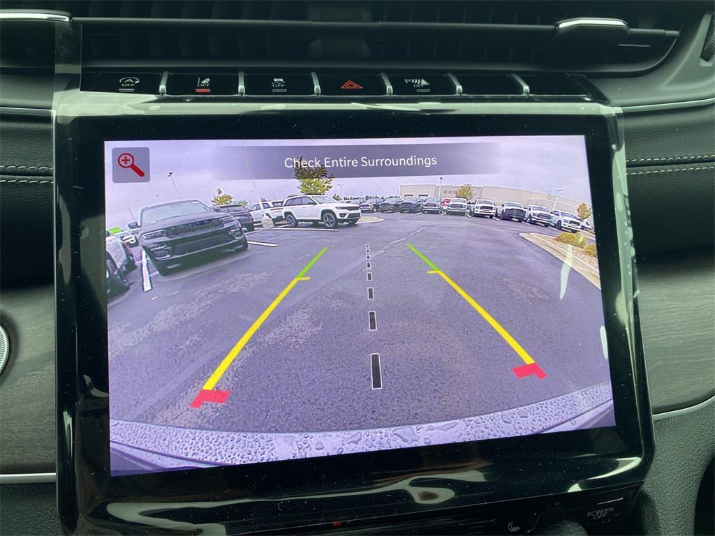 new 2025 Jeep Grand Cherokee car, priced at $53,735