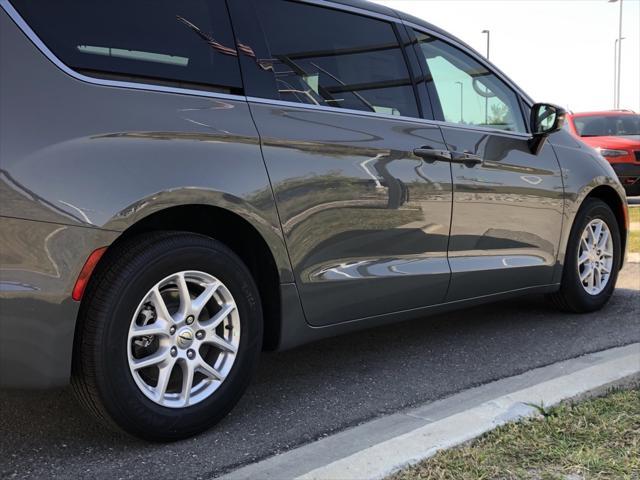 new 2024 Chrysler Pacifica car, priced at $45,190