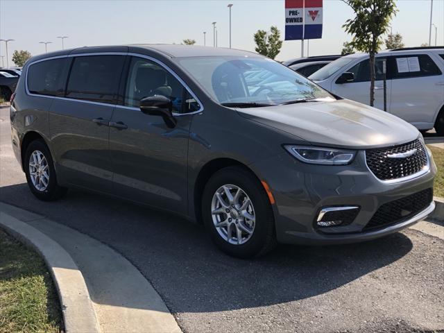 new 2024 Chrysler Pacifica car, priced at $45,190