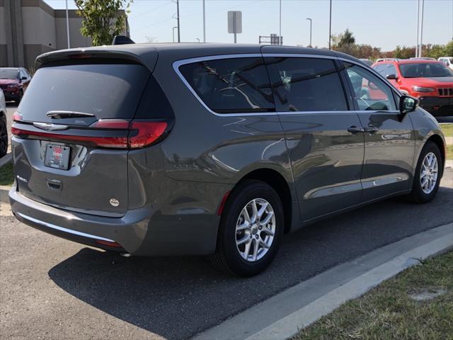 new 2024 Chrysler Pacifica car, priced at $45,190