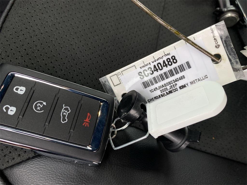 new 2025 Jeep Grand Cherokee car, priced at $49,370