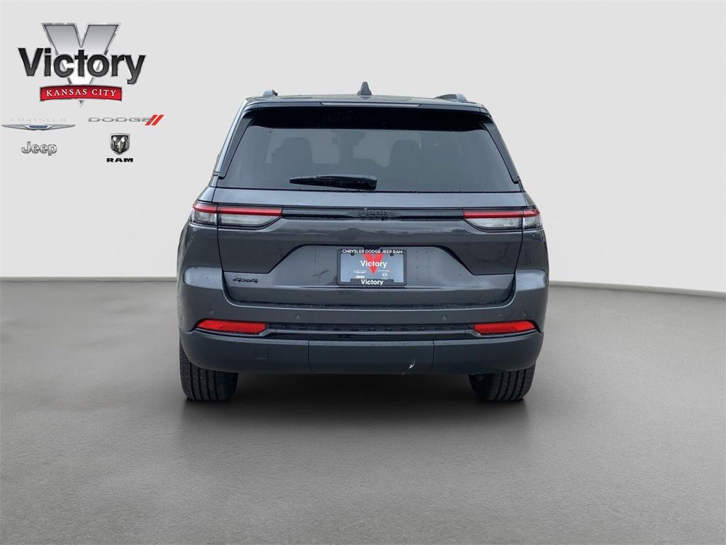 new 2025 Jeep Grand Cherokee car, priced at $49,370