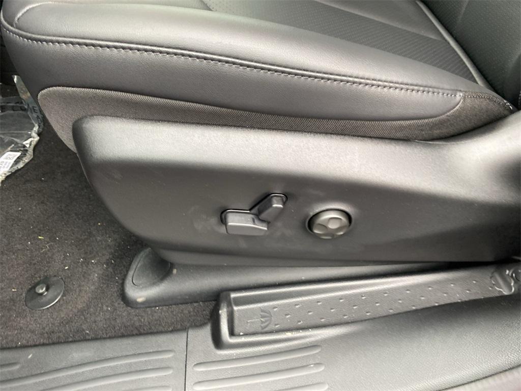 new 2026 Chrysler Pacifica car, priced at $48,285