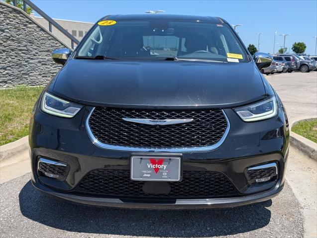 used 2023 Chrysler Pacifica Hybrid car, priced at $28,995