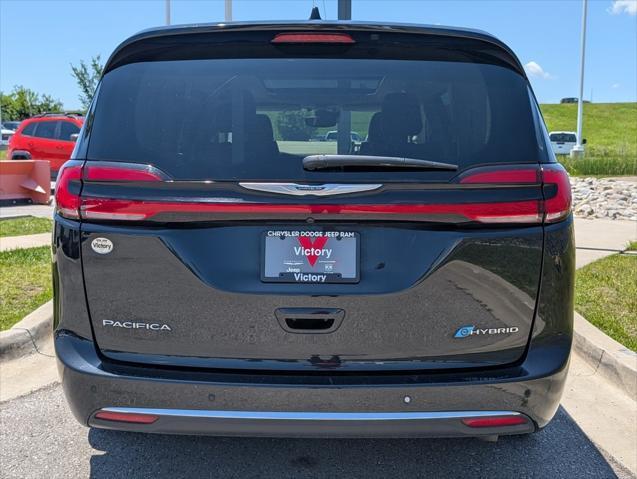 used 2023 Chrysler Pacifica Hybrid car, priced at $28,995