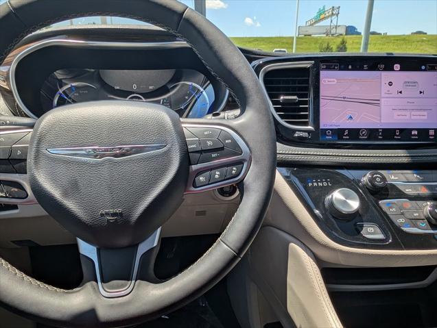 used 2023 Chrysler Pacifica Hybrid car, priced at $28,995