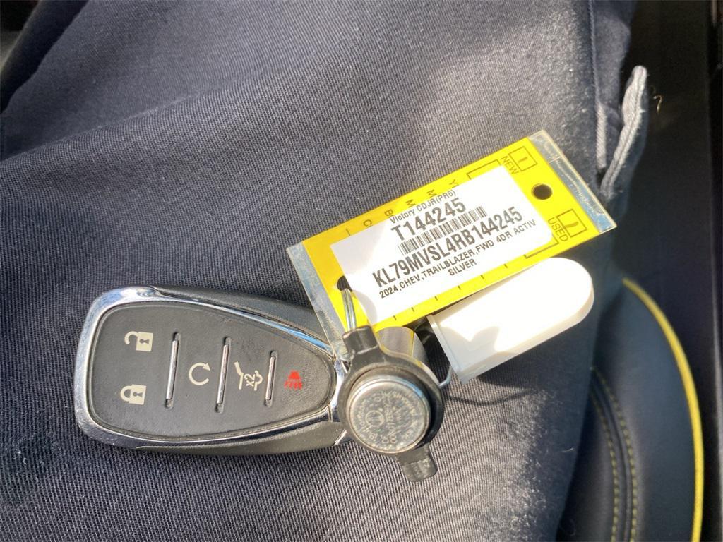 used 2024 Chevrolet TrailBlazer car, priced at $22,877