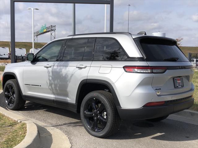 new 2025 Jeep Grand Cherokee car, priced at $48,175