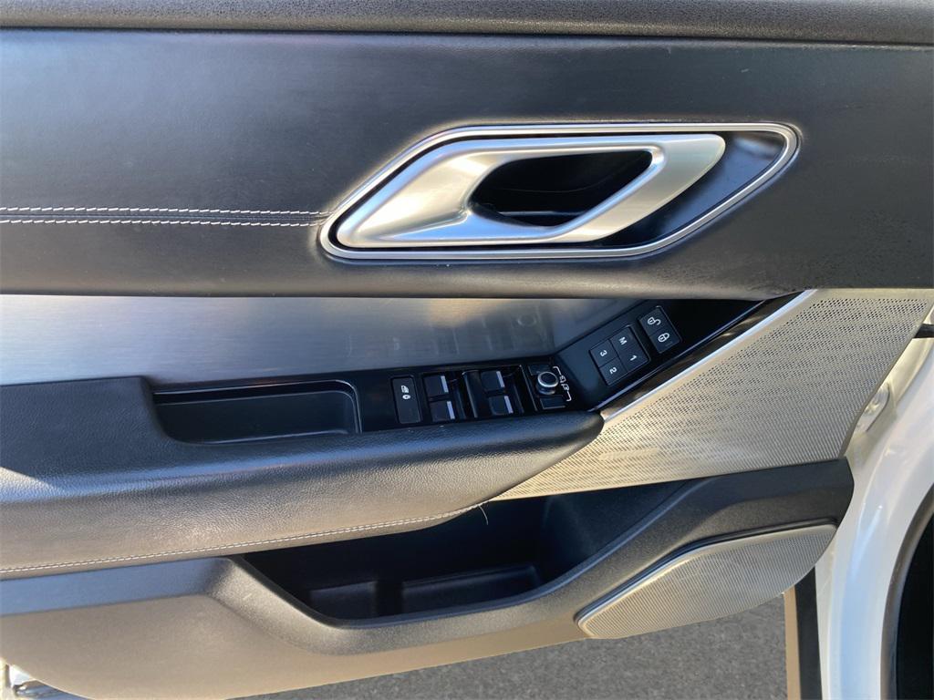 used 2019 Land Rover Range Rover car, priced at $21,597