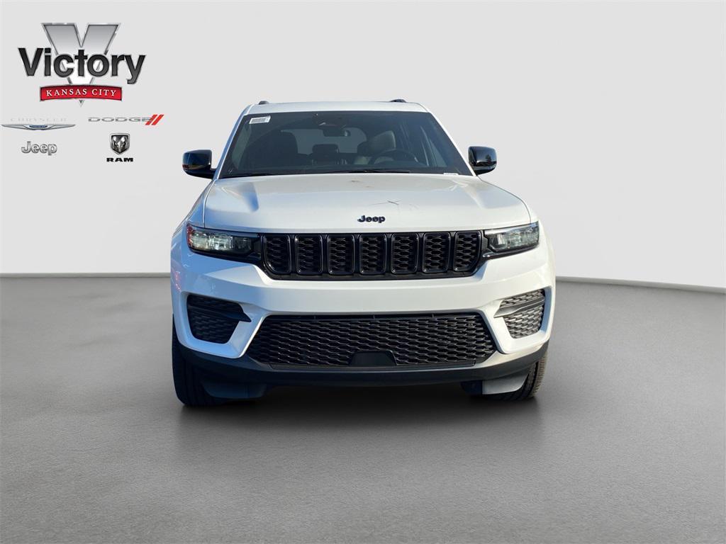 new 2025 Jeep Grand Cherokee car, priced at $48,775