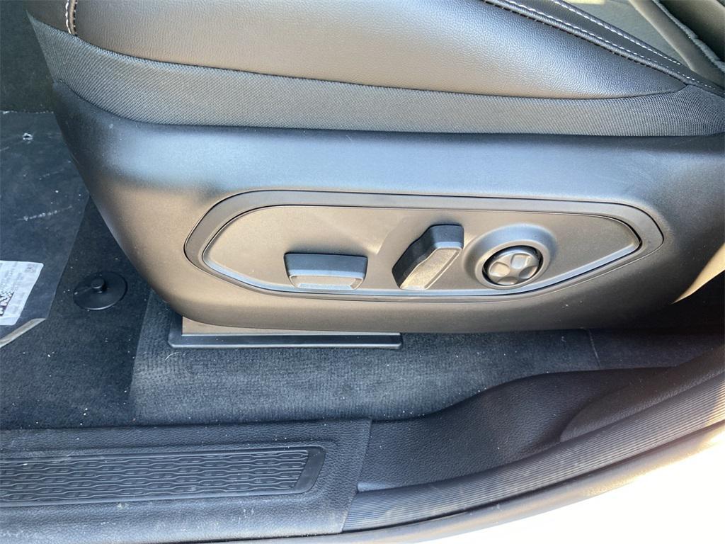 new 2025 Jeep Grand Cherokee car, priced at $48,775