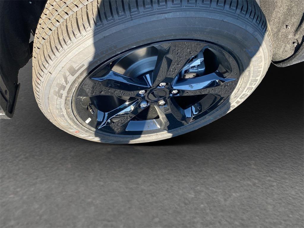 new 2025 Jeep Grand Cherokee car, priced at $48,775