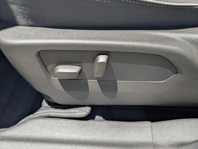 used 2022 Buick Envision car, priced at $30,997
