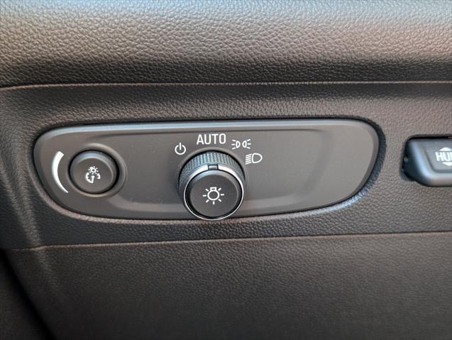 used 2022 Buick Envision car, priced at $30,997