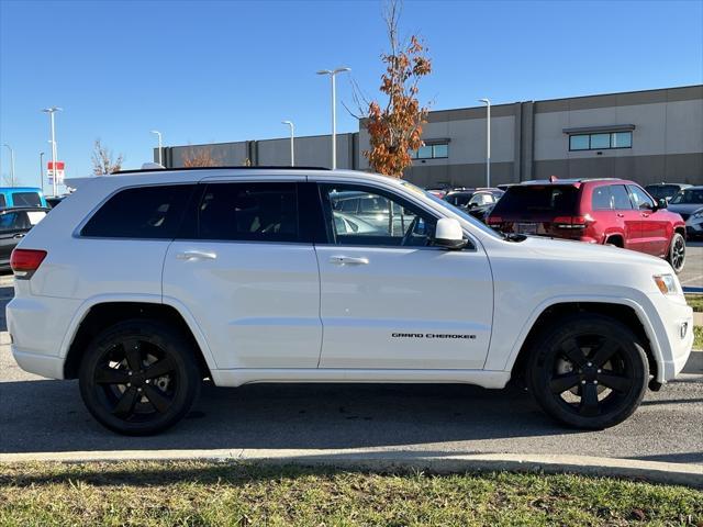 used 2015 Jeep Grand Cherokee car, priced at $13,251