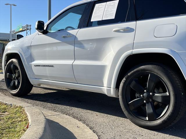 used 2015 Jeep Grand Cherokee car, priced at $13,251