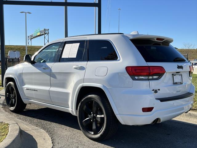 used 2015 Jeep Grand Cherokee car, priced at $13,251