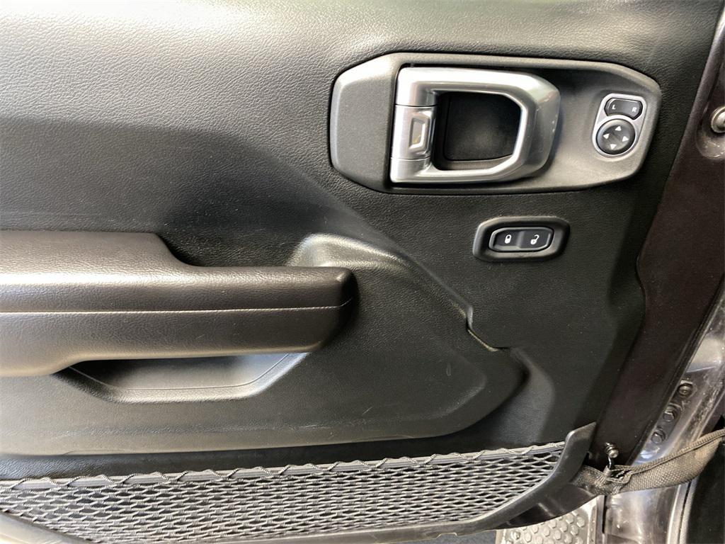 used 2021 Jeep Wrangler Unlimited car, priced at $32,337