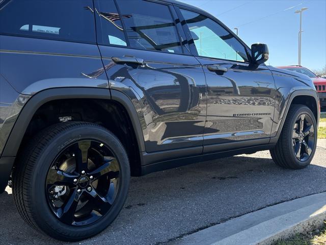 new 2025 Jeep Grand Cherokee car, priced at $48,175