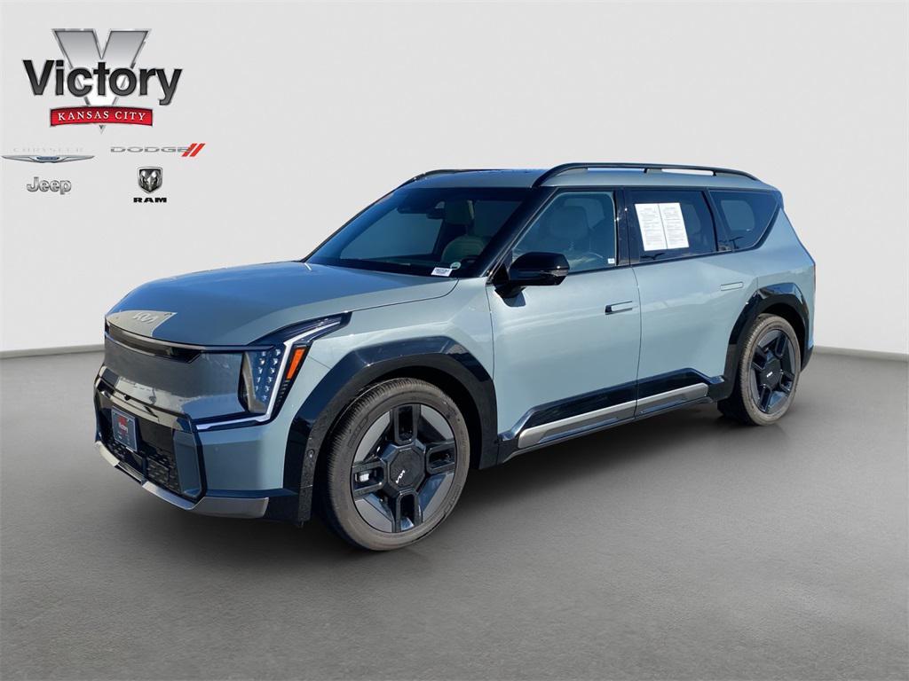 used 2024 Kia EV9 car, priced at $40,995