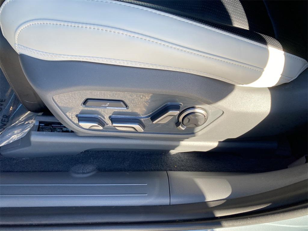 used 2024 Kia EV9 car, priced at $40,995