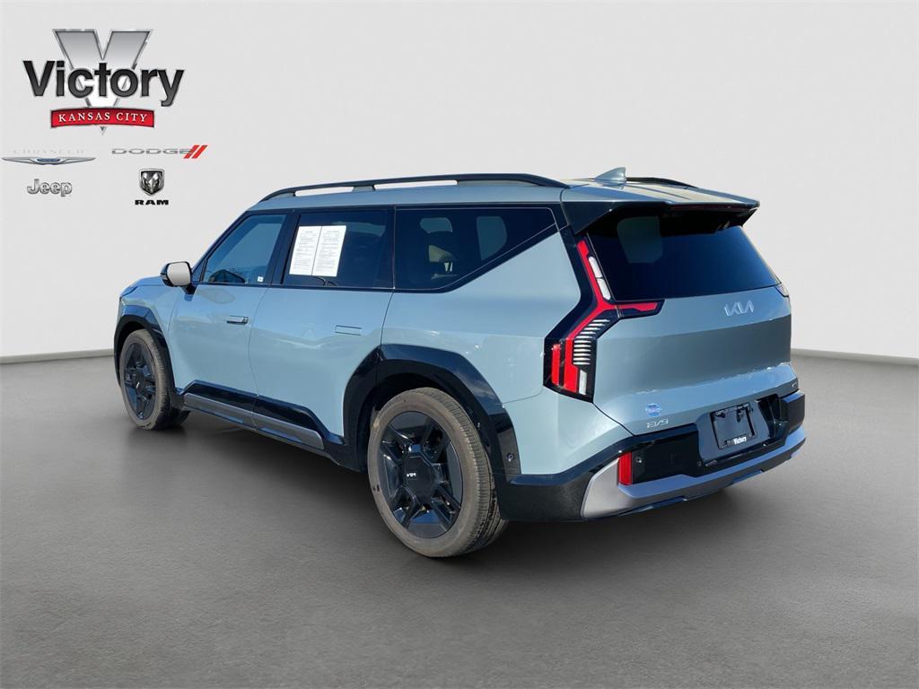 used 2024 Kia EV9 car, priced at $40,995