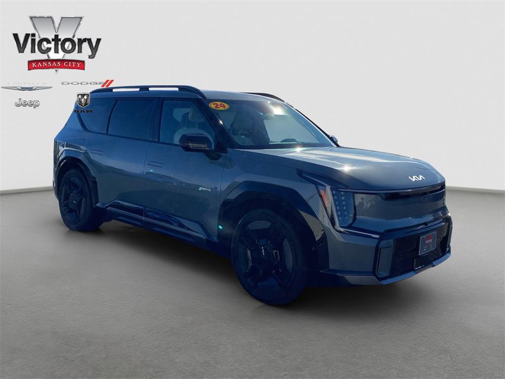 used 2024 Kia EV9 car, priced at $40,995