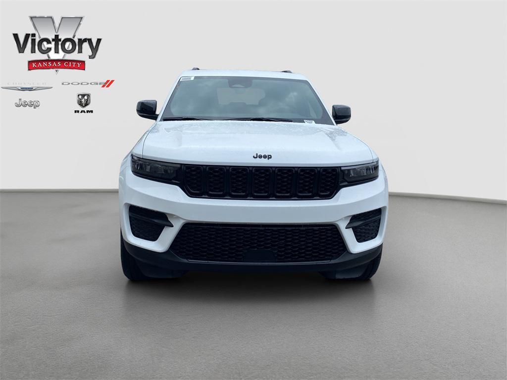 new 2025 Jeep Grand Cherokee car, priced at $48,275