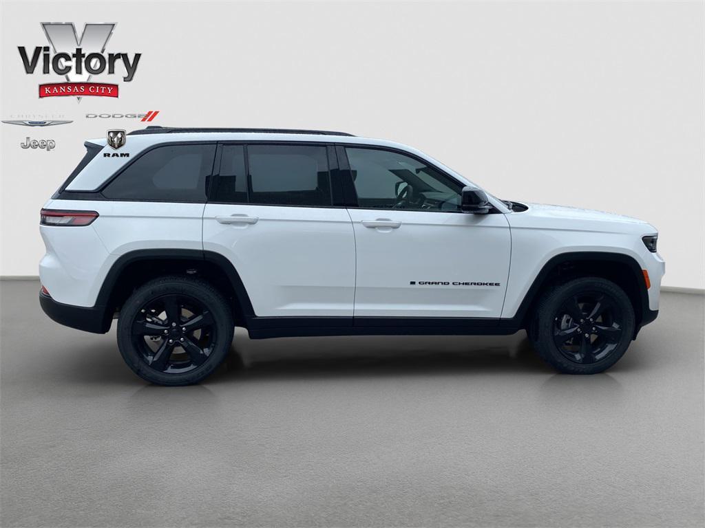 new 2025 Jeep Grand Cherokee car, priced at $48,275