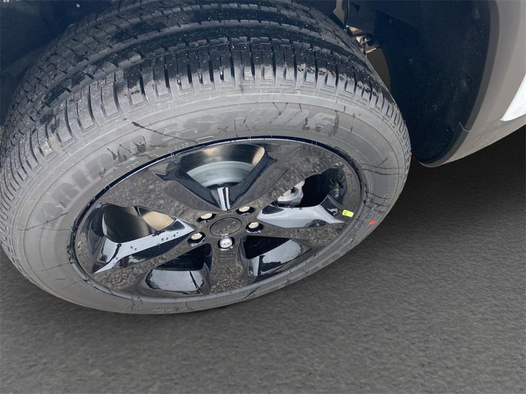 new 2025 Jeep Grand Cherokee car, priced at $48,275