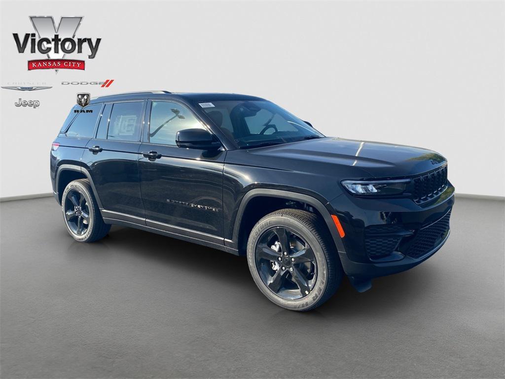 new 2025 Jeep Grand Cherokee car, priced at $49,370