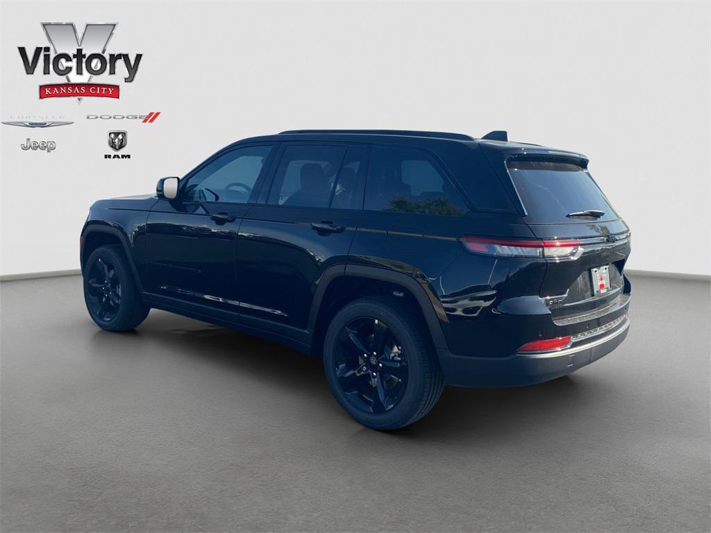 new 2025 Jeep Grand Cherokee car, priced at $49,370
