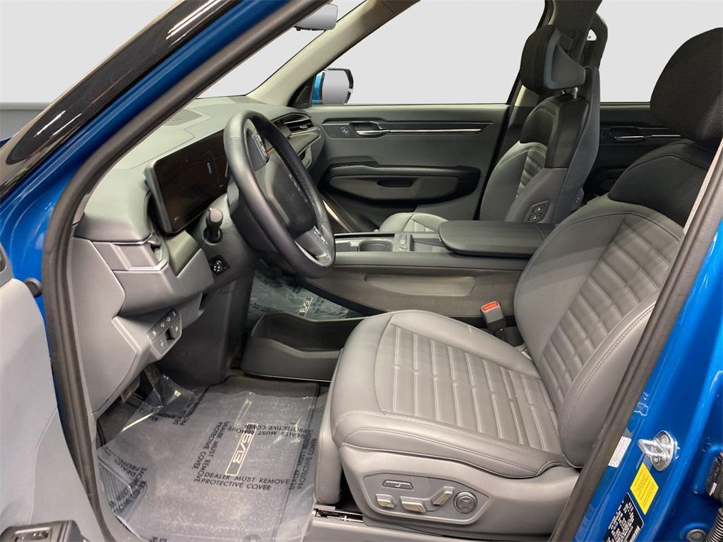 used 2024 Kia EV9 car, priced at $39,995