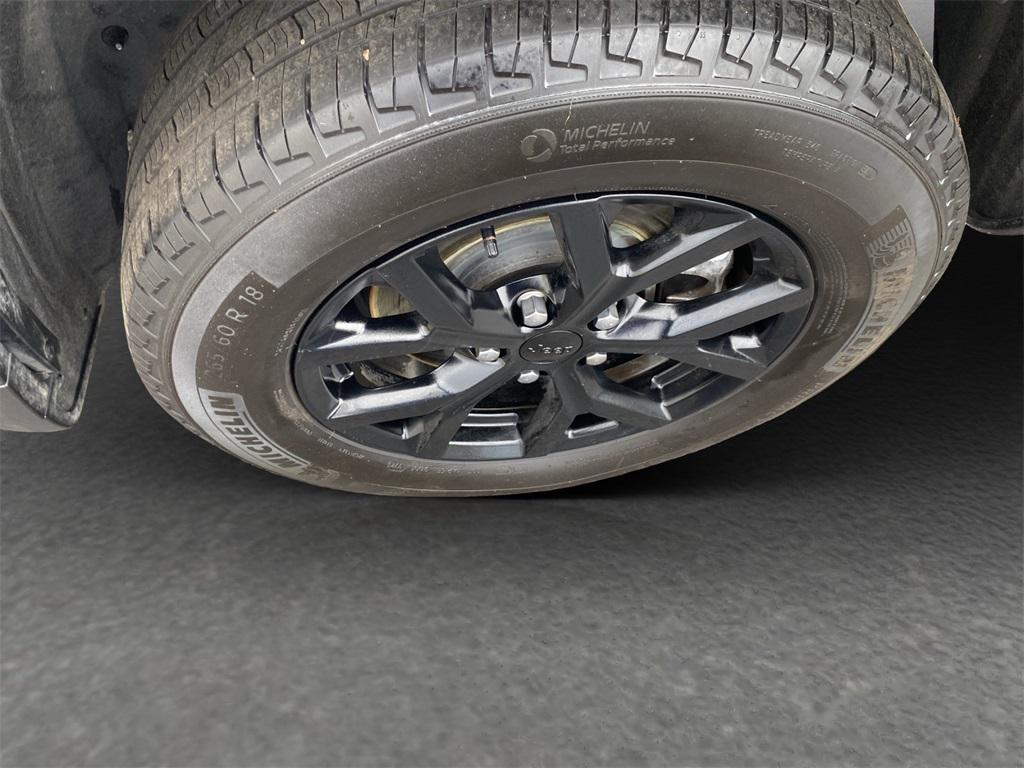 used 2024 Jeep Grand Cherokee L car, priced at $26,995