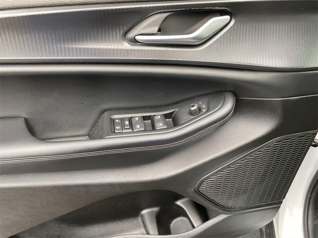 used 2024 Jeep Grand Cherokee L car, priced at $26,995