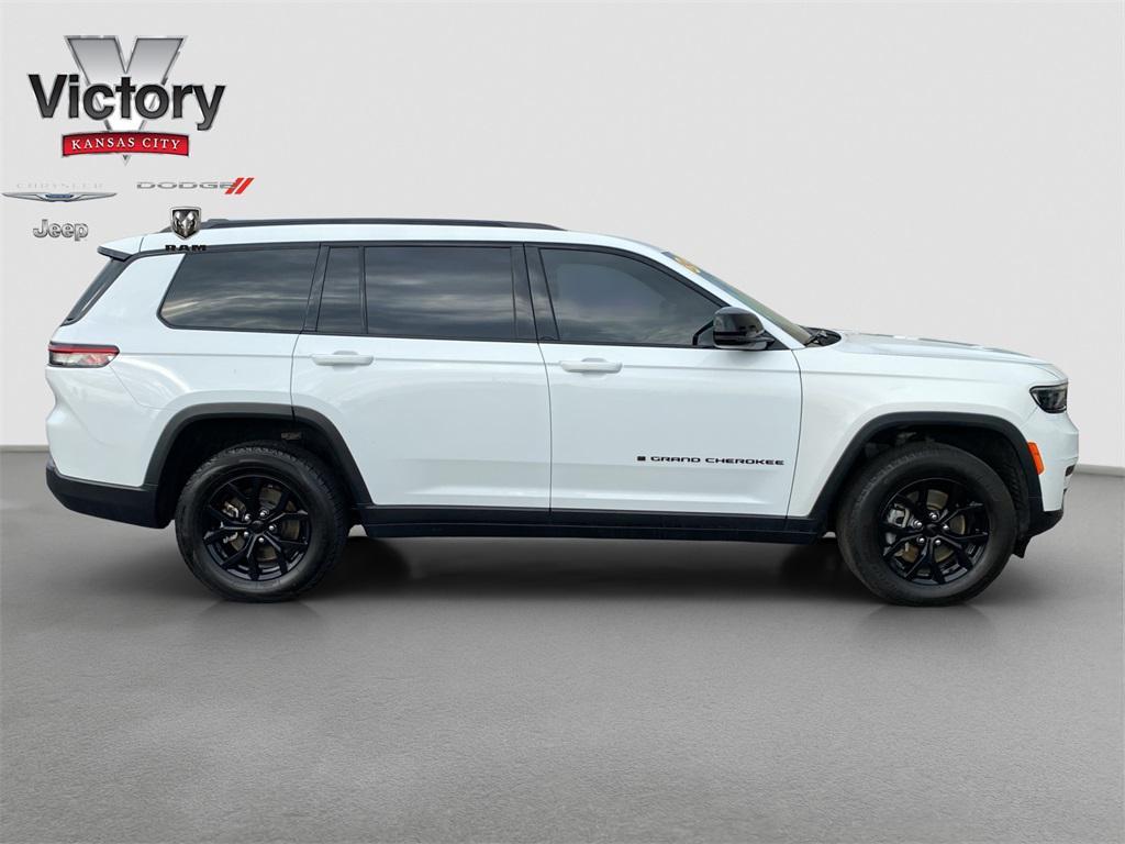 used 2024 Jeep Grand Cherokee L car, priced at $26,995