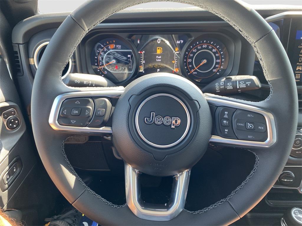 new 2025 Jeep Wrangler car, priced at $59,120