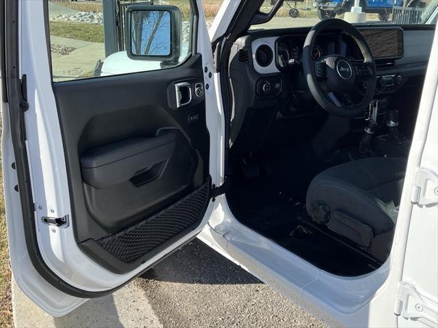 new 2024 Jeep Gladiator car, priced at $51,045