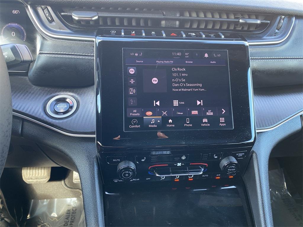 used 2024 Jeep Grand Cherokee L car, priced at $27,995