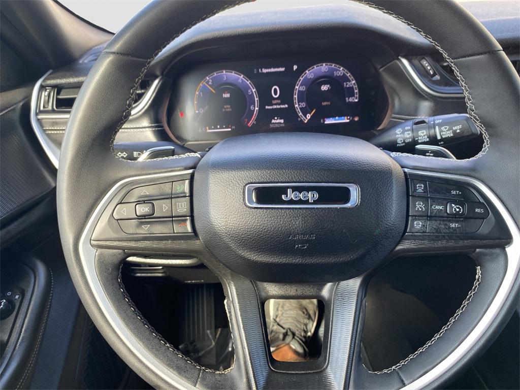 used 2024 Jeep Grand Cherokee L car, priced at $27,995